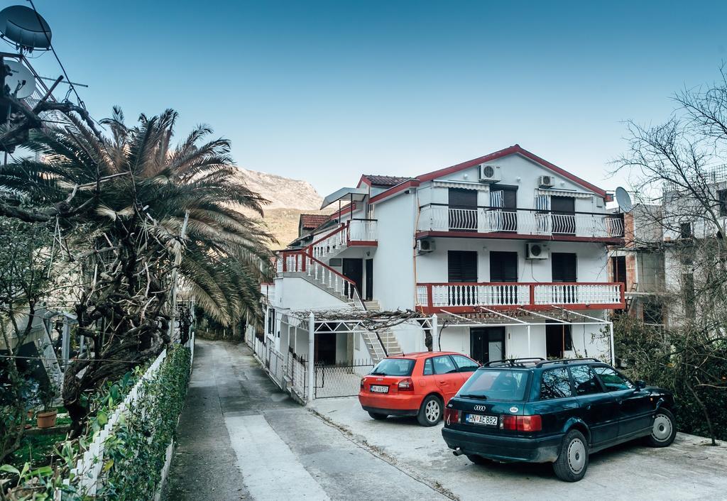 Guest House Bajceta 헤르섹 외부 사진